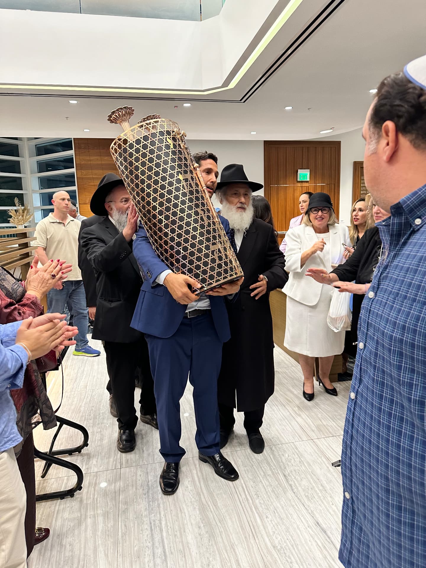 Arrival in Miami, Lubavitch Aventura South